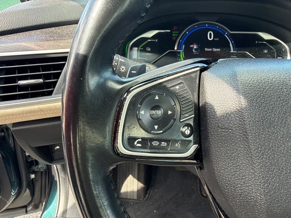 Used 2018 Moonlit Forest Pearl Honda Touring image 11