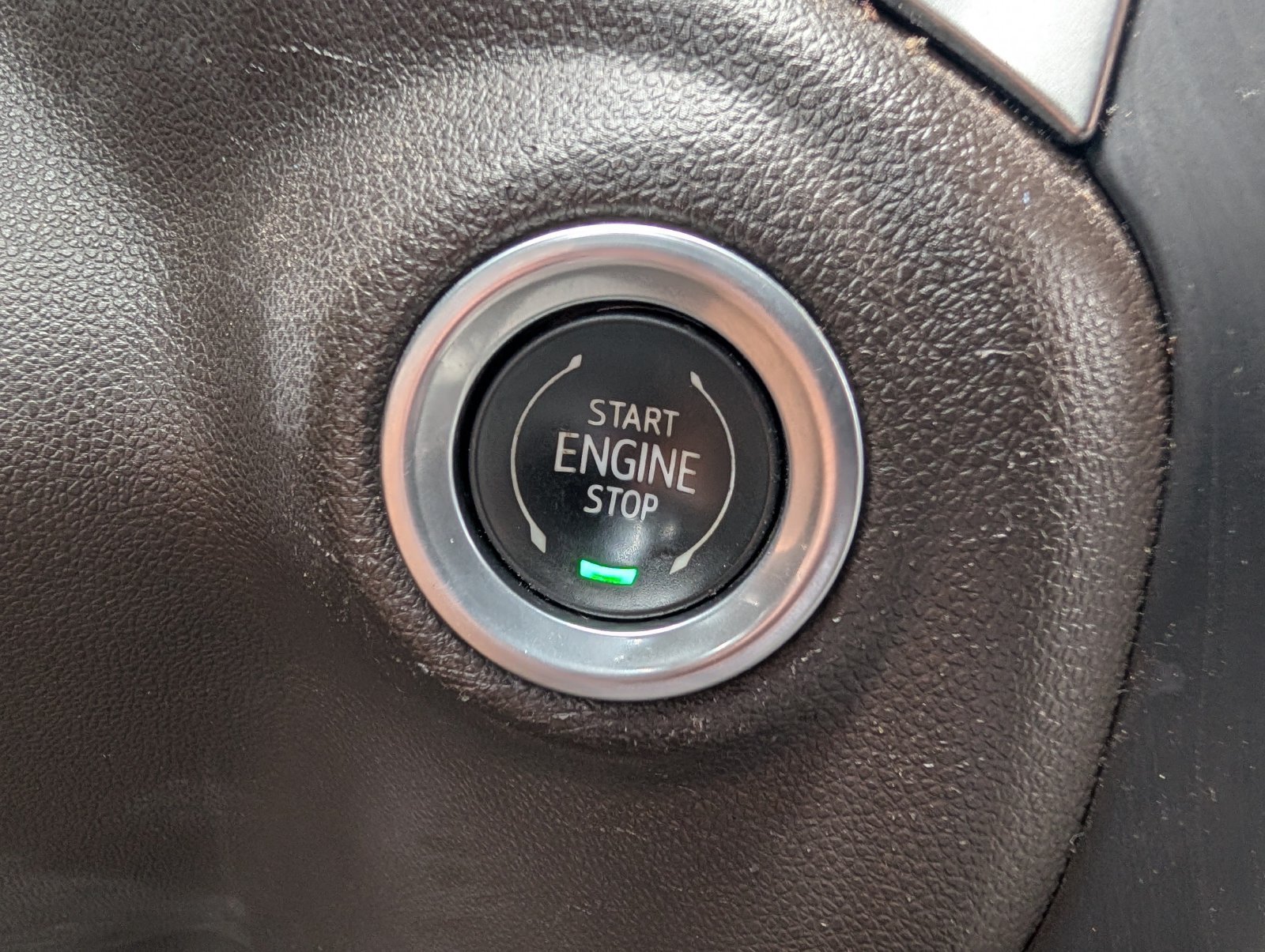 Used 2021 SILVER ICE METALLIC Chevrolet LT image 18
