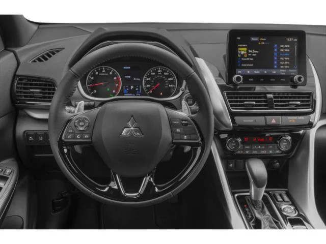 New 2026 Labrador Black Pearl Mitsubishi SEL image 10