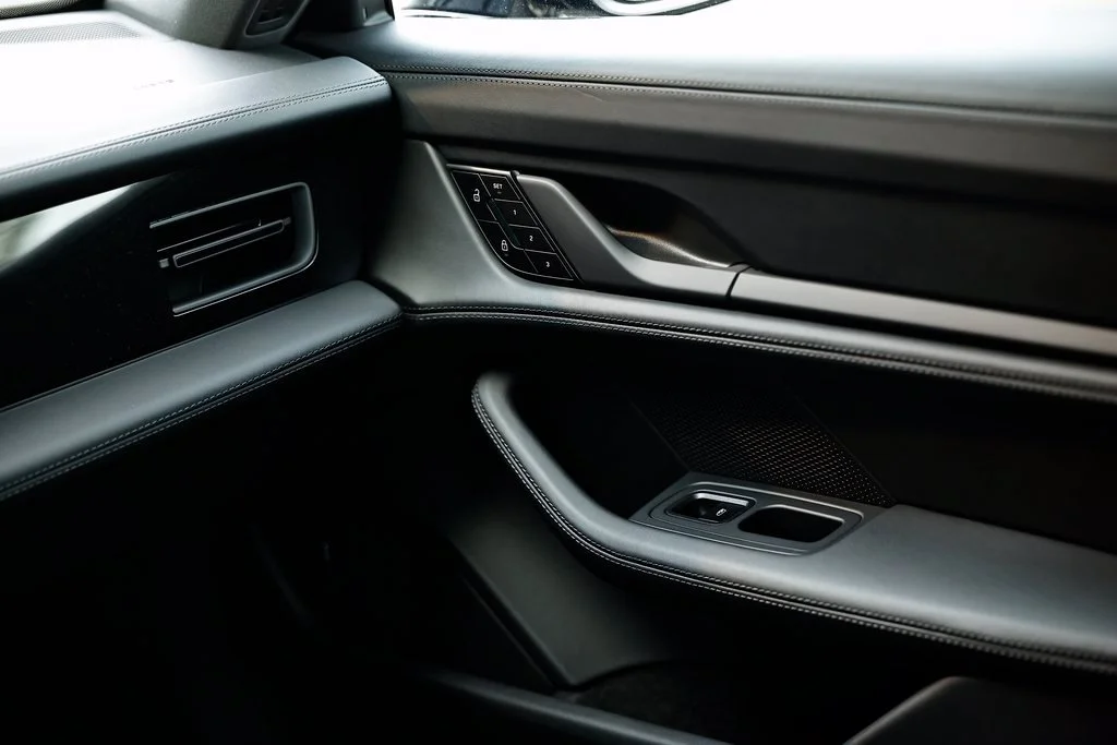2026 Porsche Taycan Base - Photo 29