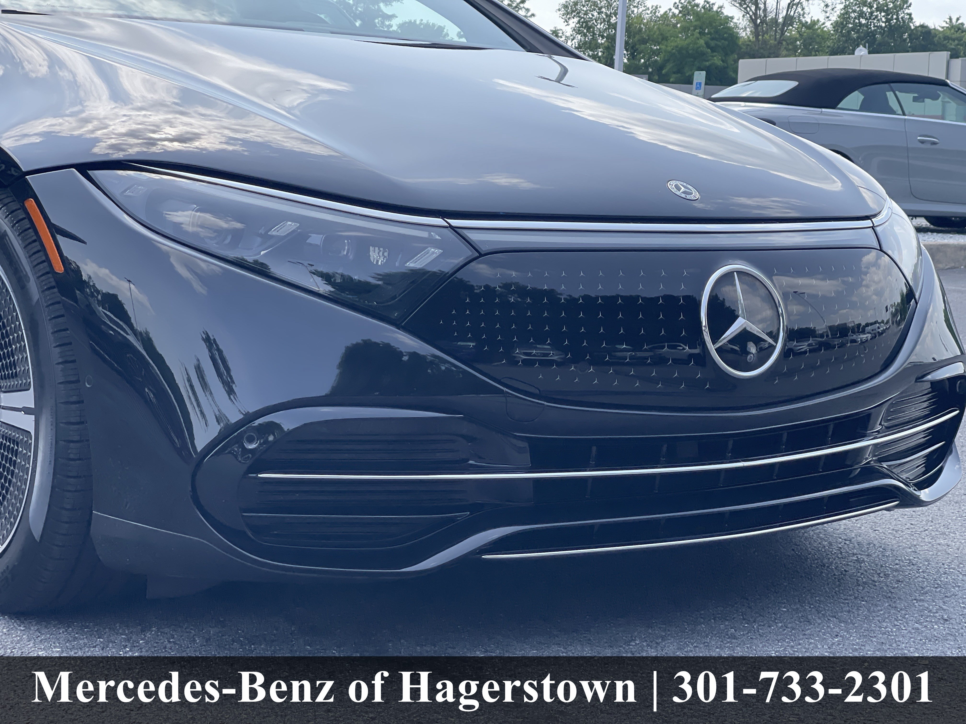 Certified Used 2023 Obsidian Black Metallic Mercedes-Benz EQS 450 4MATIC® Sedan image 41