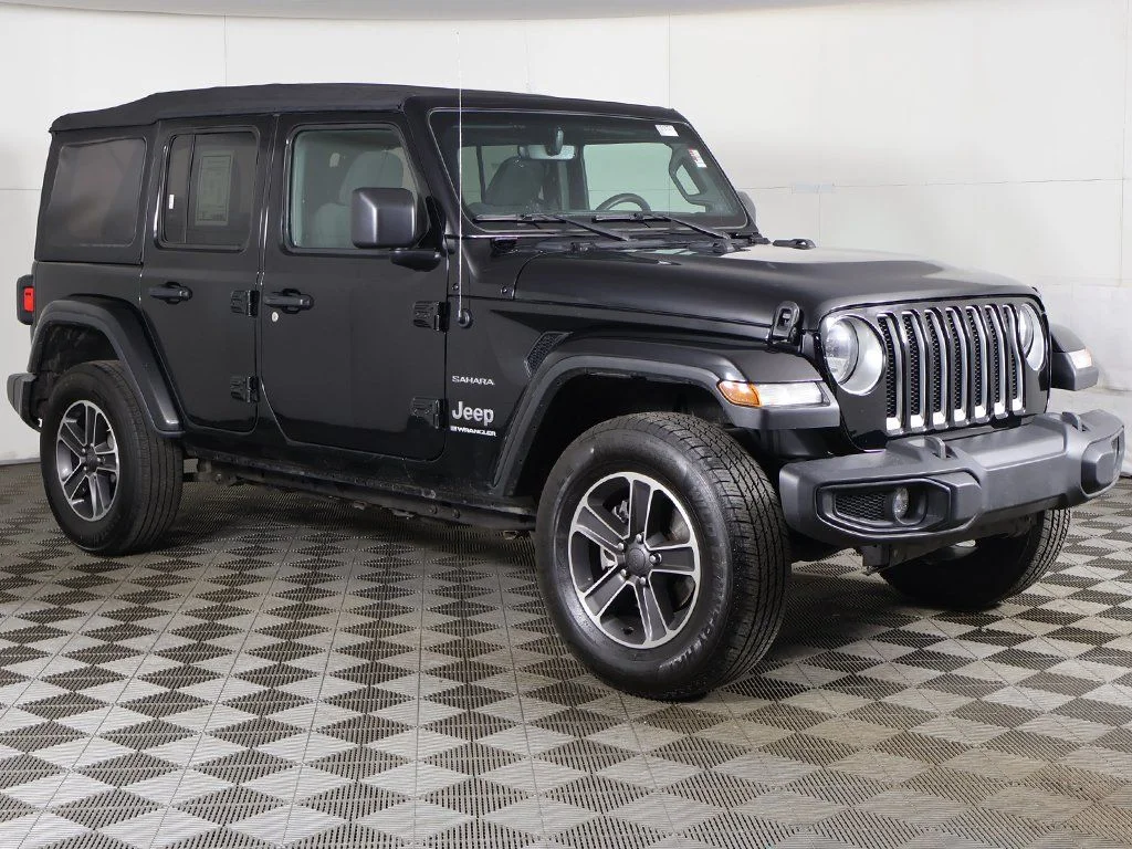 Used 2023 Black Jeep Sahara image 41