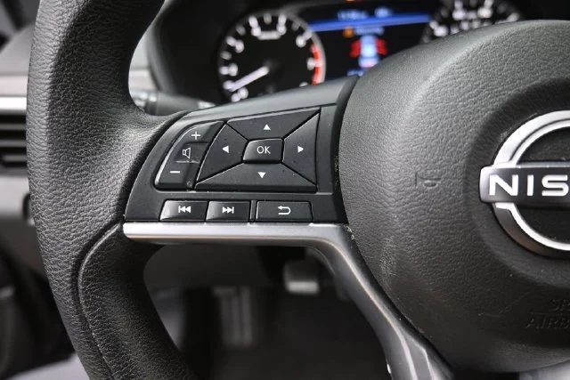 Used 2025 Black Nissan 2.5 SV image 21