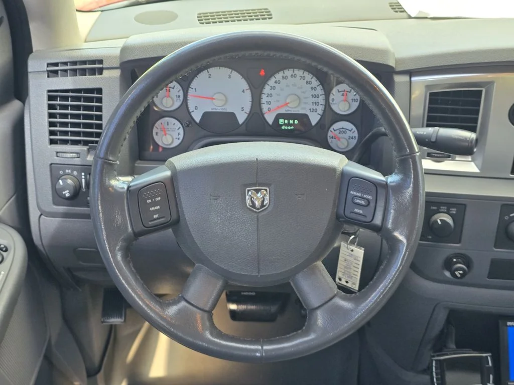Used 2008 Flame Red Clearcoat Dodge SXT image 16