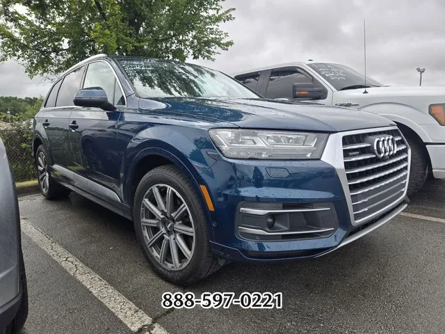 Used 2019  Audi  image 10