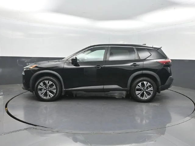 Used 2022 Black Nissan SV image 2