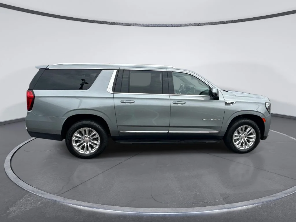 Used 2023 Silver GMC SLT image 8