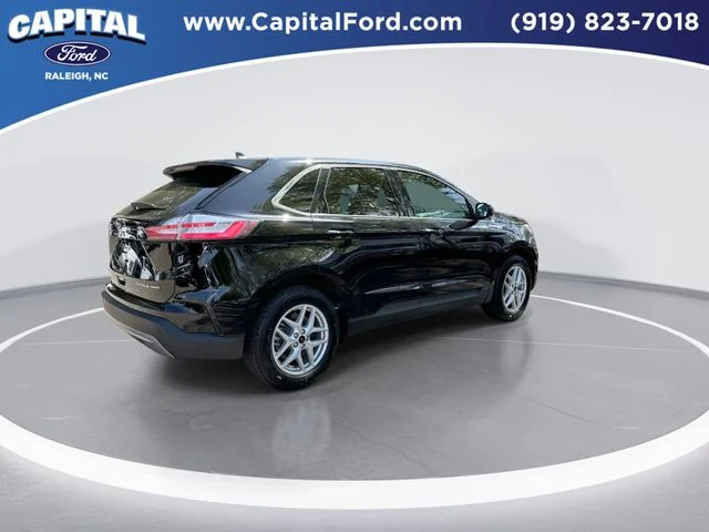 Used 2023 Black Ford SEL image 8
