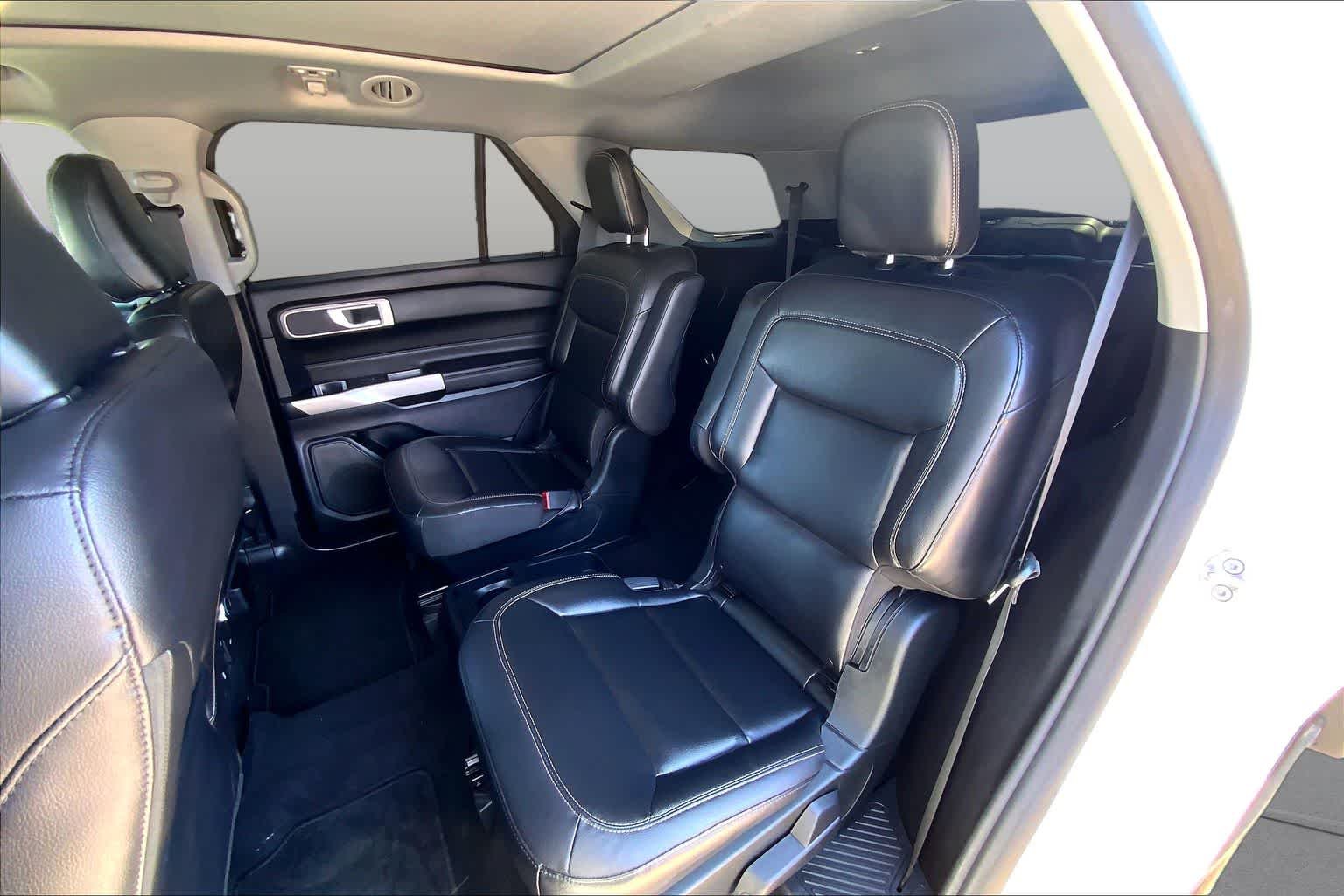 Used 2021 Star White Metallic Tri-Coat Ford XLT image 21