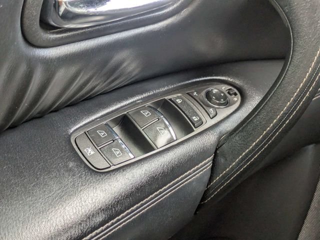 Used 2023 Black Nissan Platinum image 28