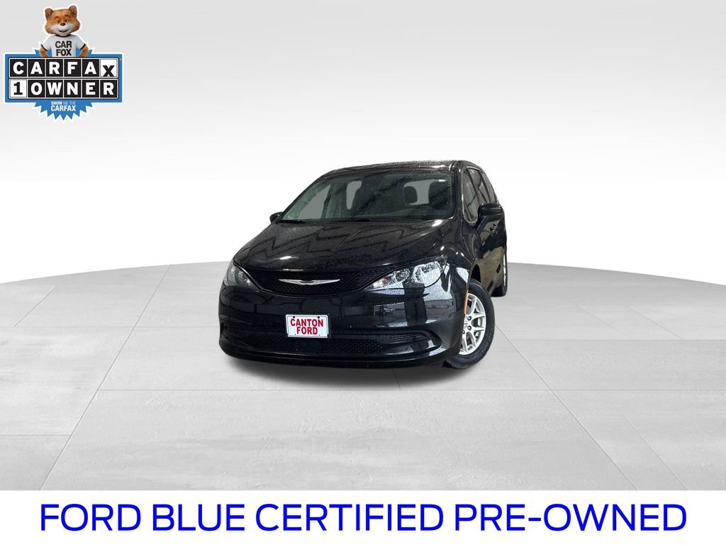 2023 Chrysler Voyager LX