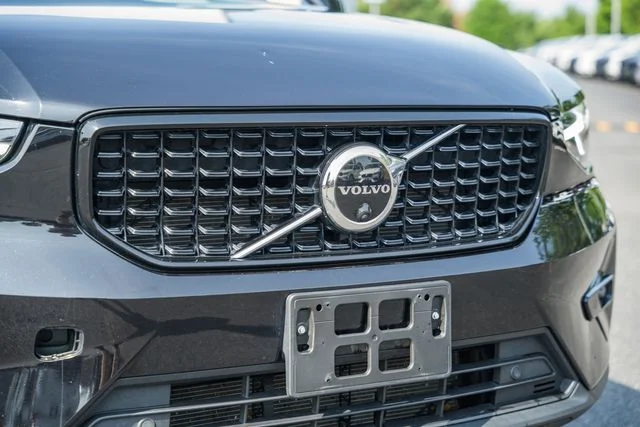 Certified Used 2023 Onyx Black Volvo Plus image 12
