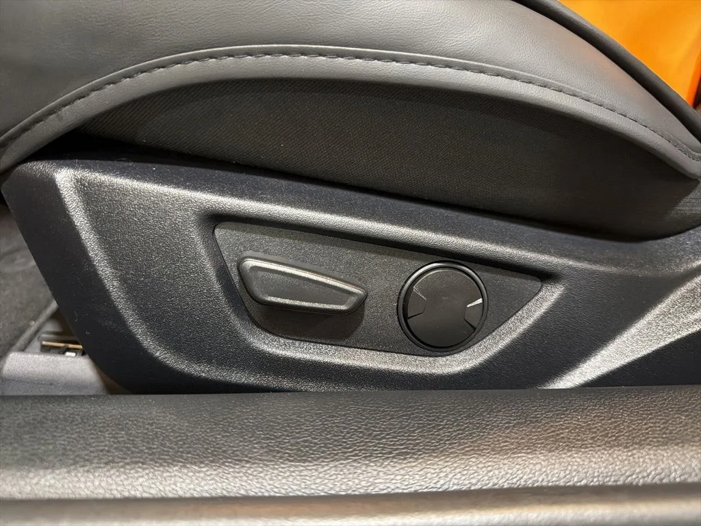 Used 2022 Orange Ford GT image 23