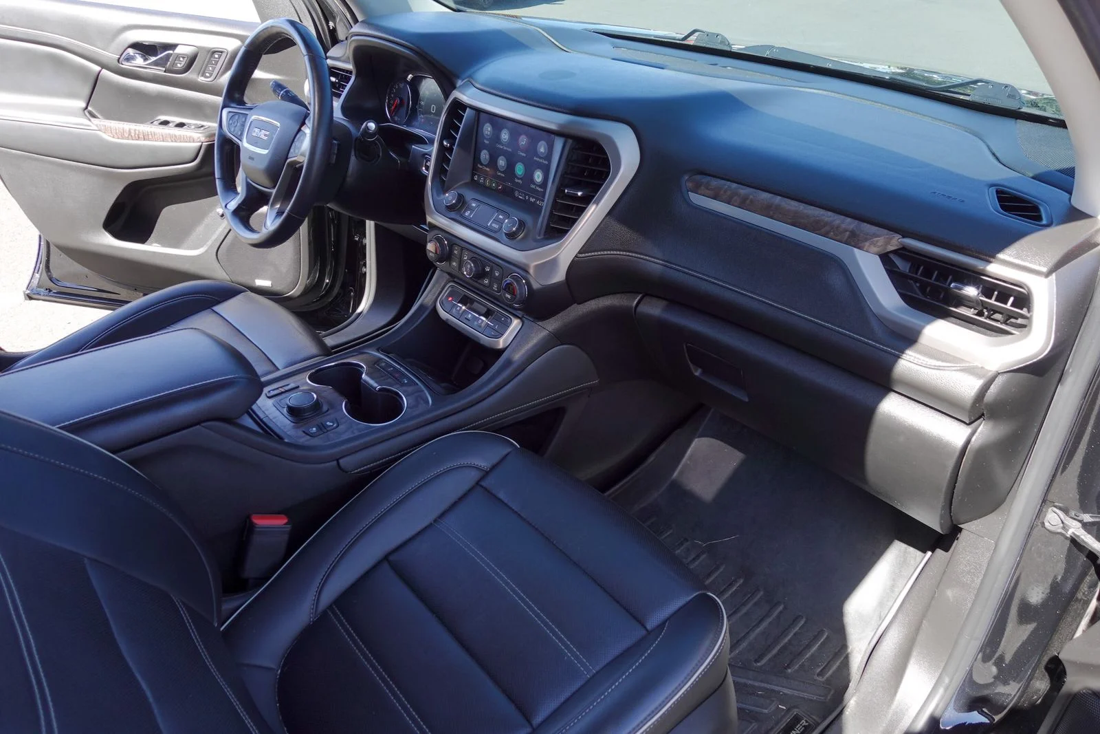 Used 2021 Ebony Twilight Metallic GMC Denali image 11