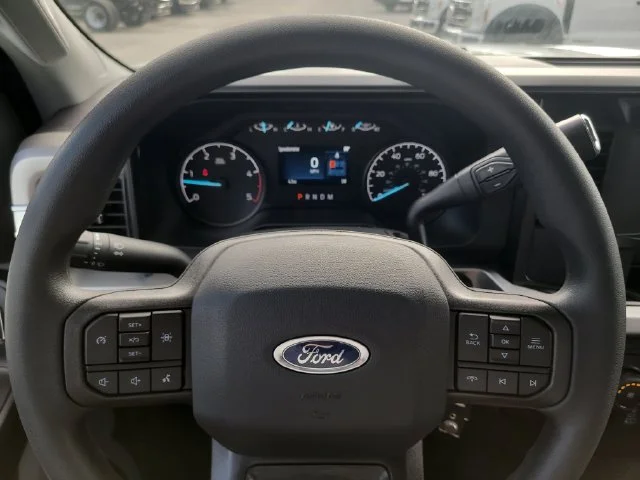 New 2026 Oxford White Ford XL image 26