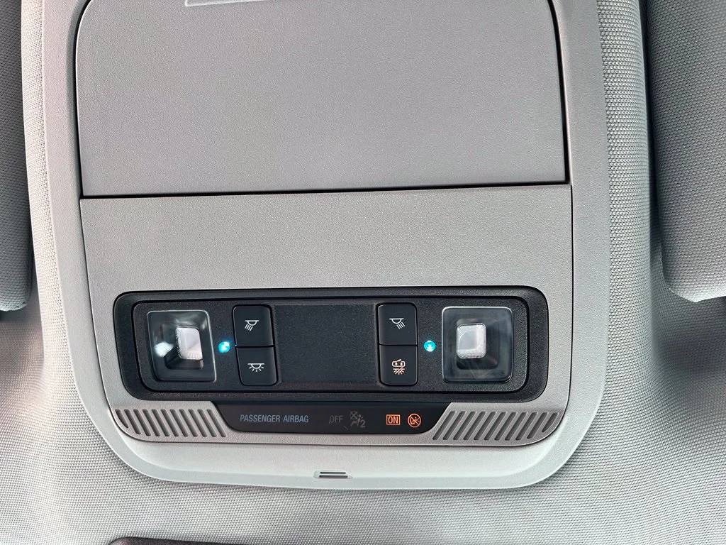Used 2025 White Ford XL image 28