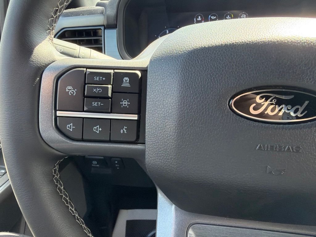 Used 2025 Agate Black Metallic Ford Lariat image 35