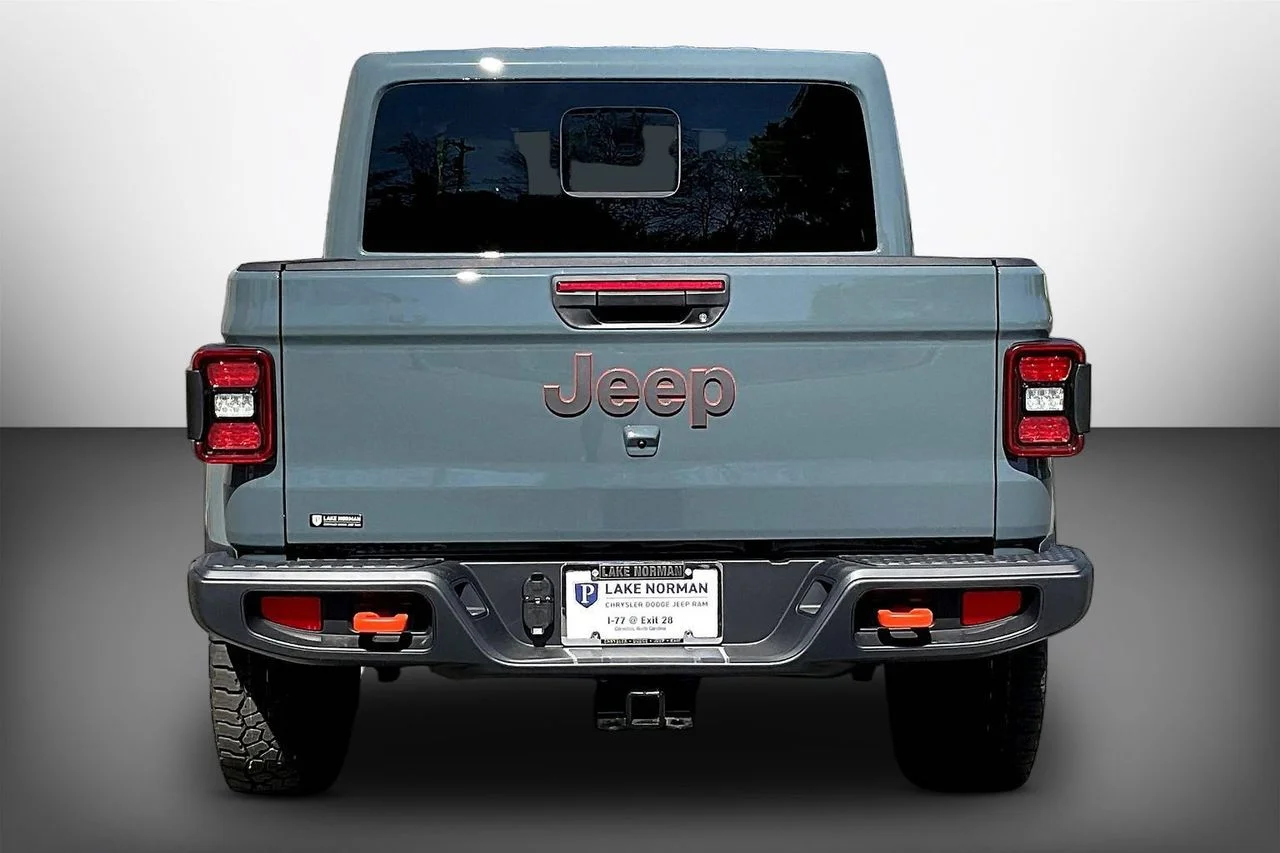 New 2026 Anvil Clearcoat Jeep Mojave image 7