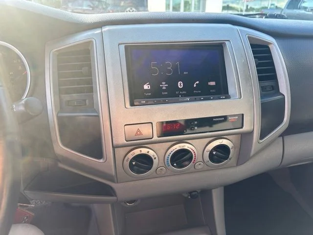 Used 2008 Silver Toyota PreRunner image 25