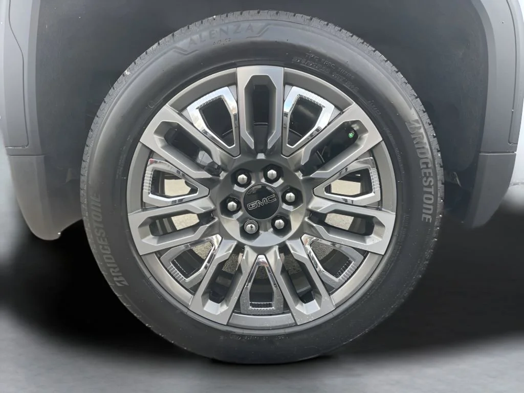 New 2026 Glacier White Tricoat GMC Denali Ultimate image 42
