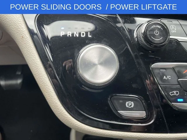 2022 Chrysler Pacifica Touring L - Photo 32