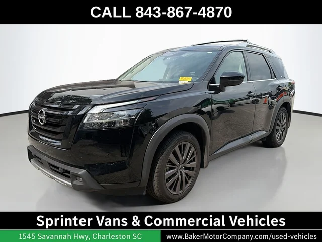 2022 Nissan Pathfinder SL