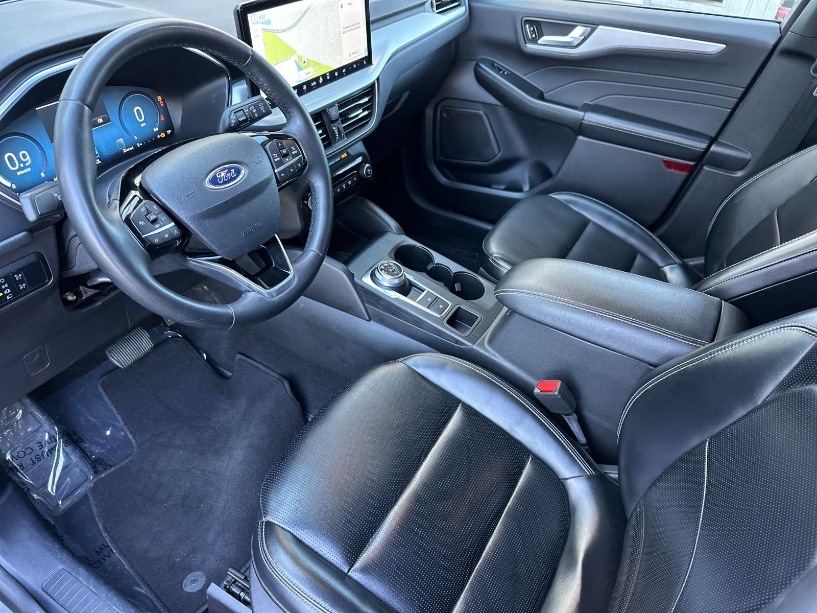 Used 2024 Gray Ford Platinum image 9