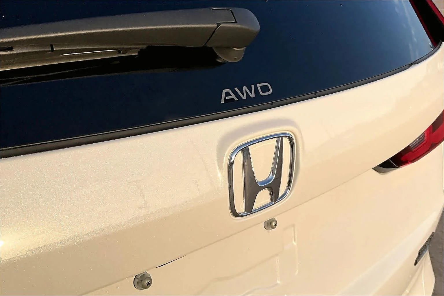 Certified Used 2024 Platinum White Pearl Honda 1.5T AWD EX-L image 30