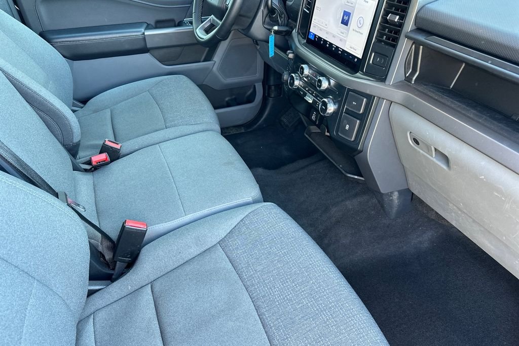 Used 2025 Black Ford XLT image 17