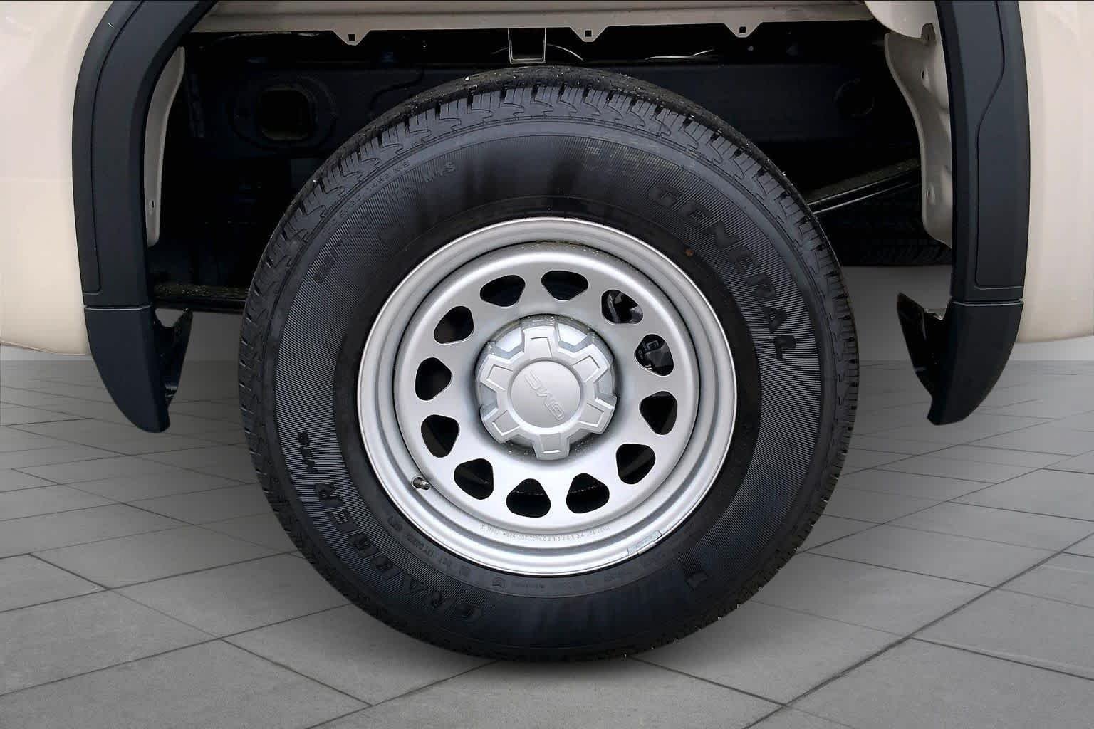 2026 GMC Sierra 1500 Pro - Photo 11