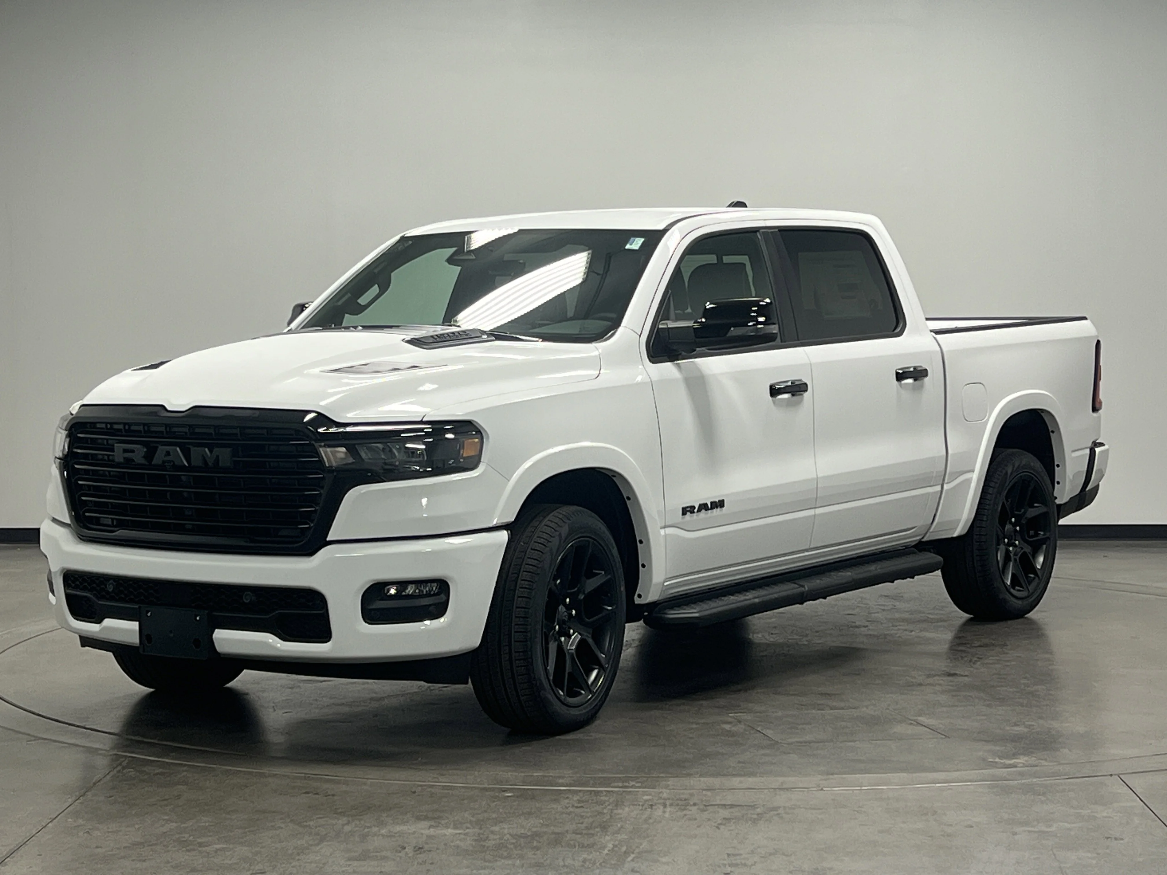 2026 RAM 1500 Laramie - Photo 4