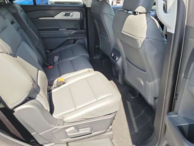 New 2026 Carbonized Gray Metallic Ford Active image 18
