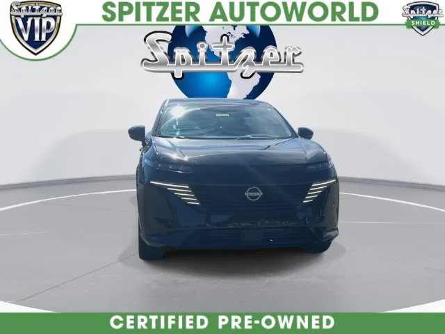 Certified Used 2025 Black Nissan Platinum image 3