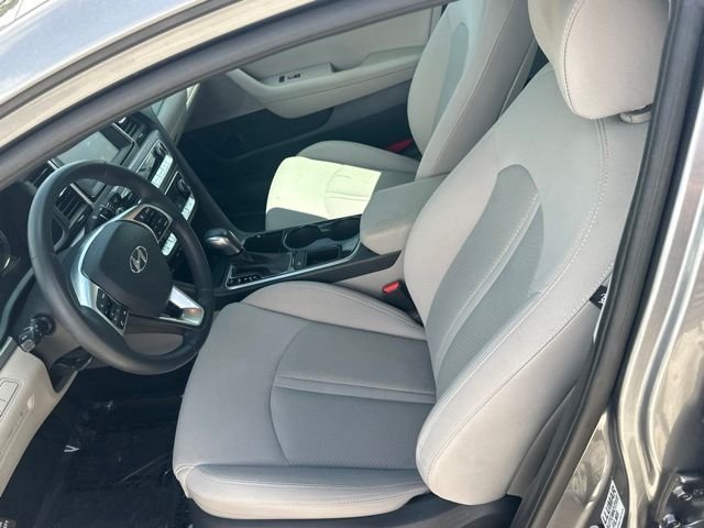 Used 2019 Gray Hyundai SEL image 15