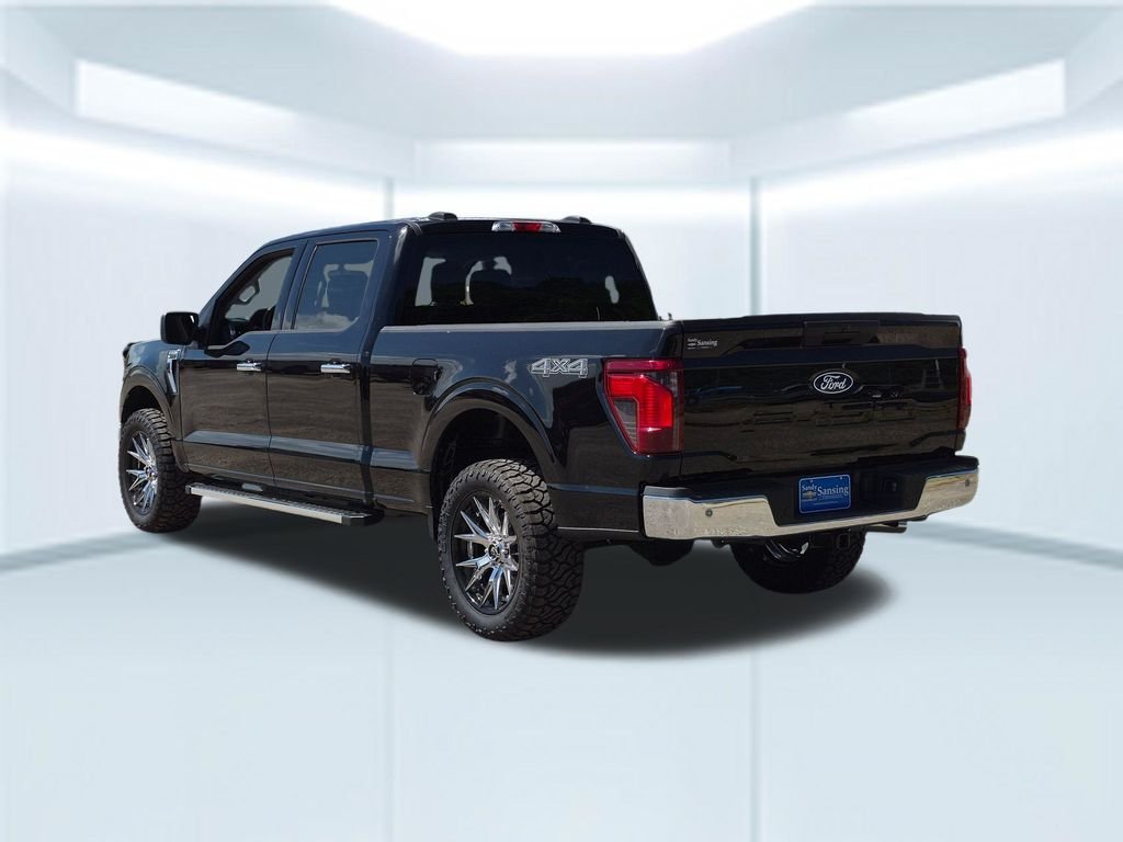 Used 2025 Black Ford XLT image 4