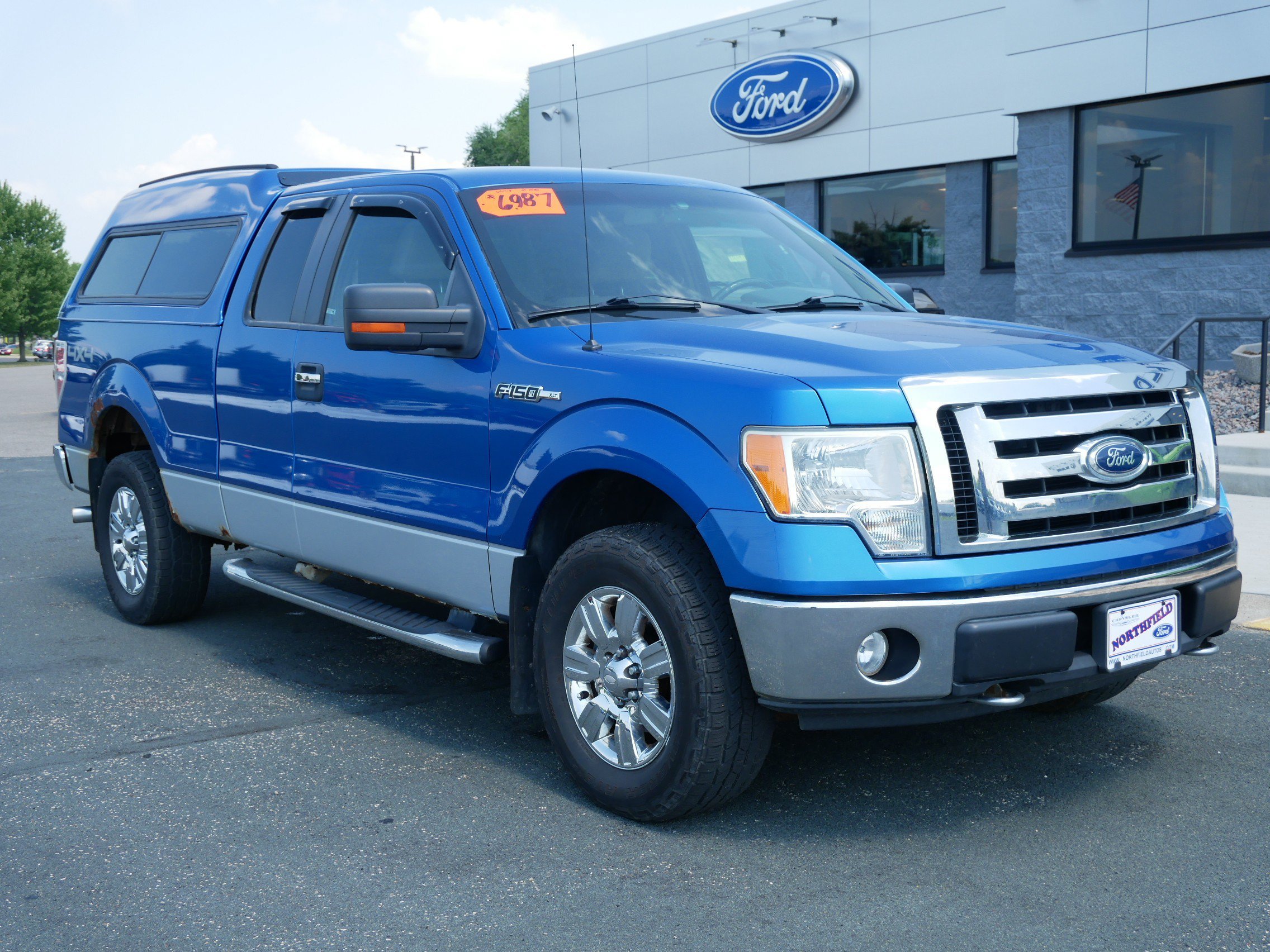 Used 2009 Blue Ford XLT image 2