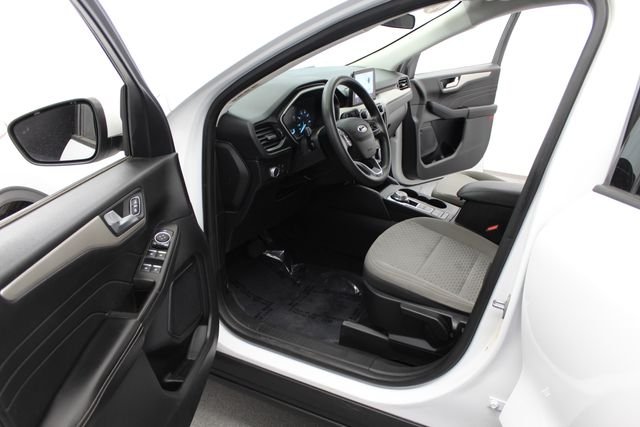 Used 2021 White Ford SE image 18