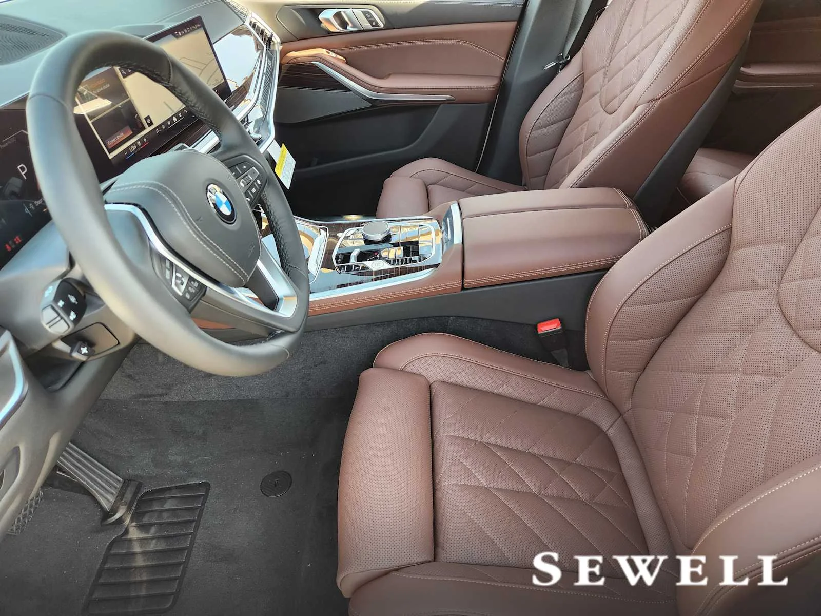New 2026 Mineral White Metallic BMW sDrive40i image 4