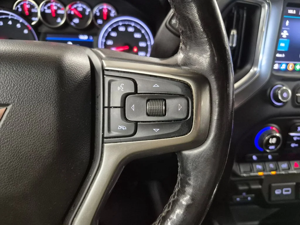 Used 2019 Silver Ice Metallic Chevrolet LT Trail Boss image 27