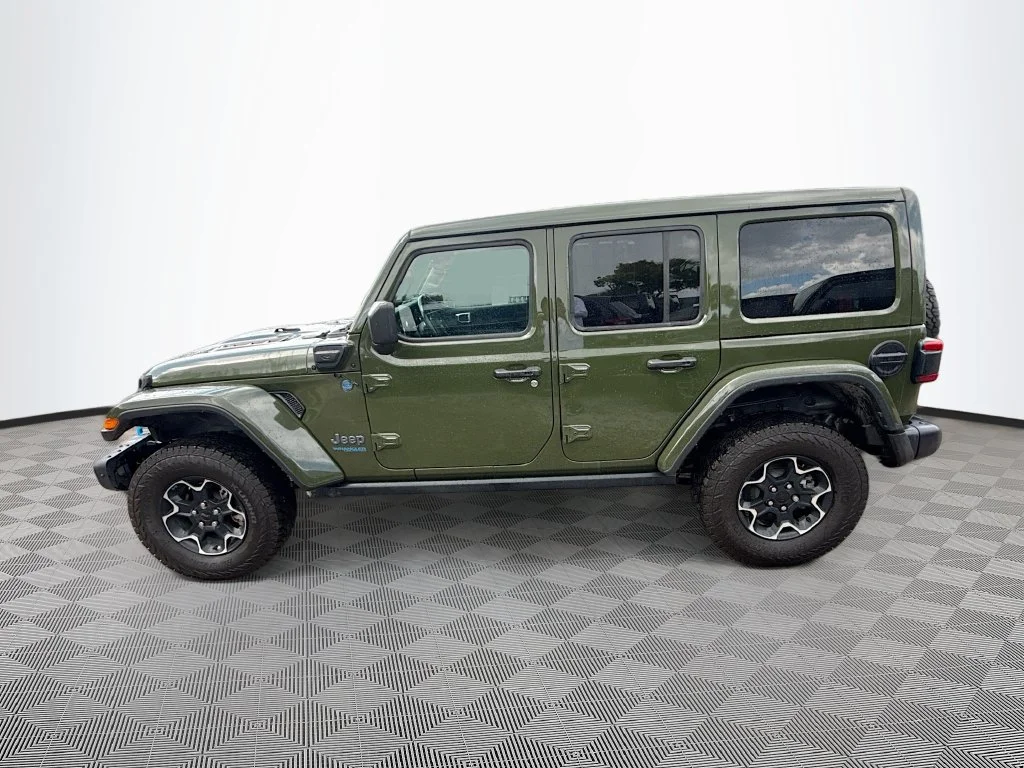 Used 2022 Green Jeep Unlimited Rubicon 4xe image 9