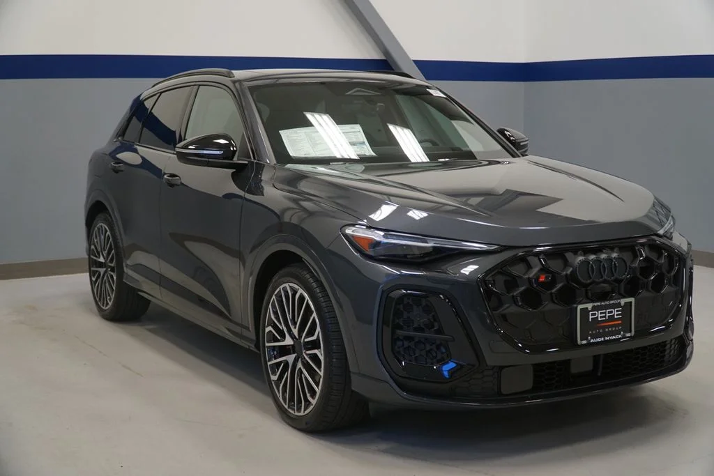 2026 Audi SQ5 Premium Plus quattro's photo