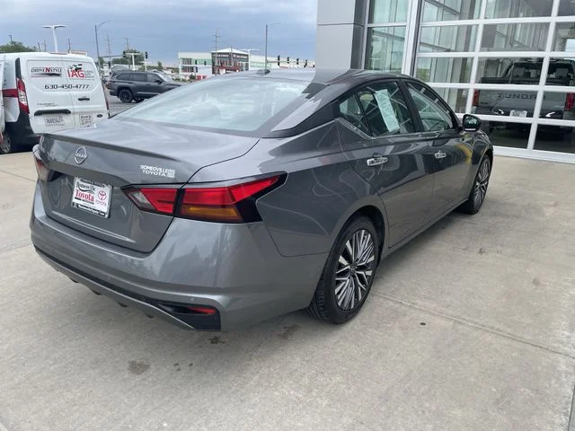 2025 Nissan Altima SV - Photo 34