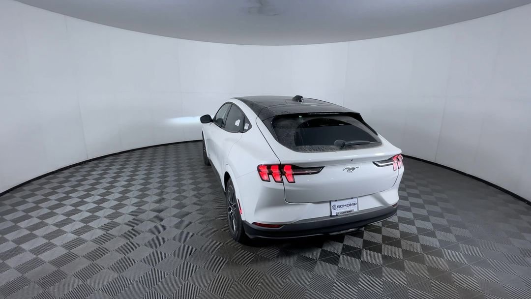 New 2026 Star White Metallic Tri-coat Ford Premium image 7