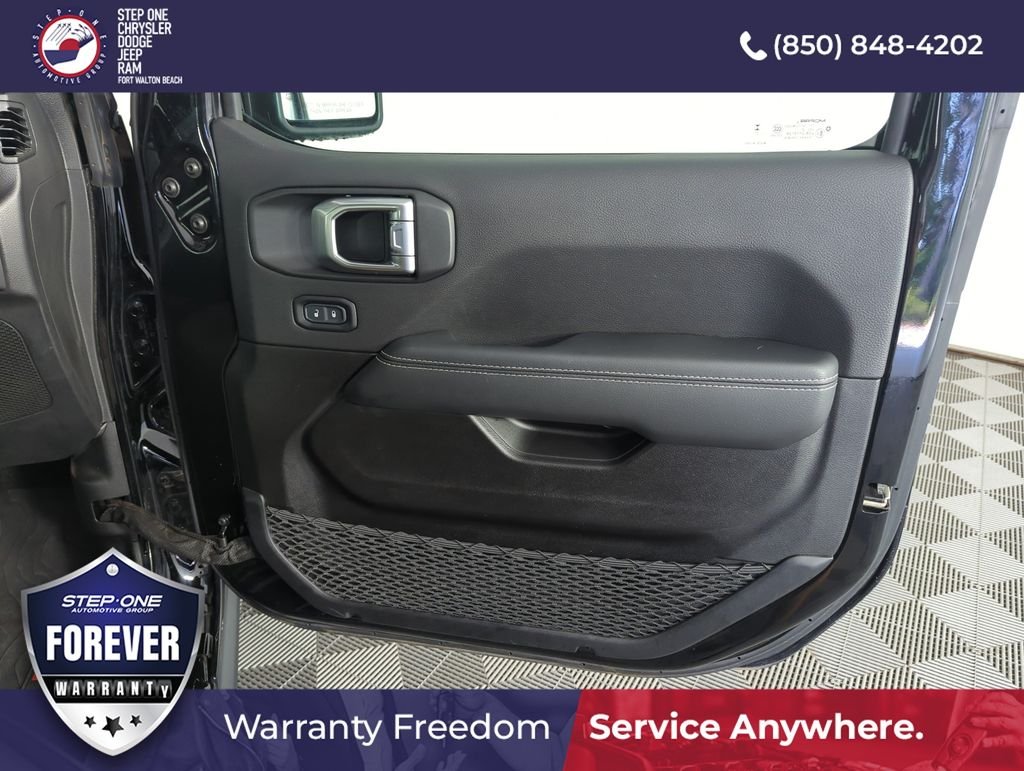 Used 2023 Black Jeep Rubicon 4xe image 31