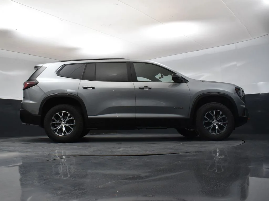 2026 GMC Acadia AT4 - Photo 32