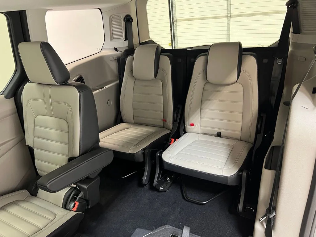 Used 2023 Black Ford Titanium image 27