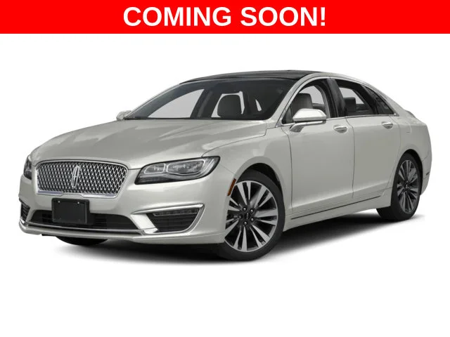 Used 2017 White Lincoln Reserve image 1