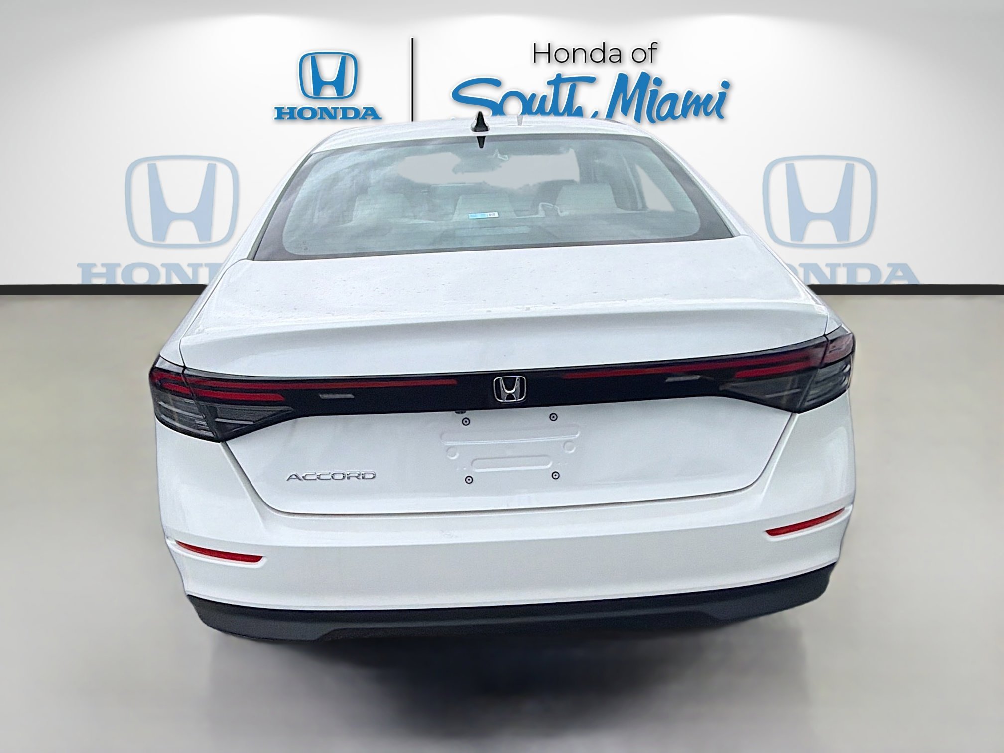 New 2026 Platinum White Pearl Honda SE image 6