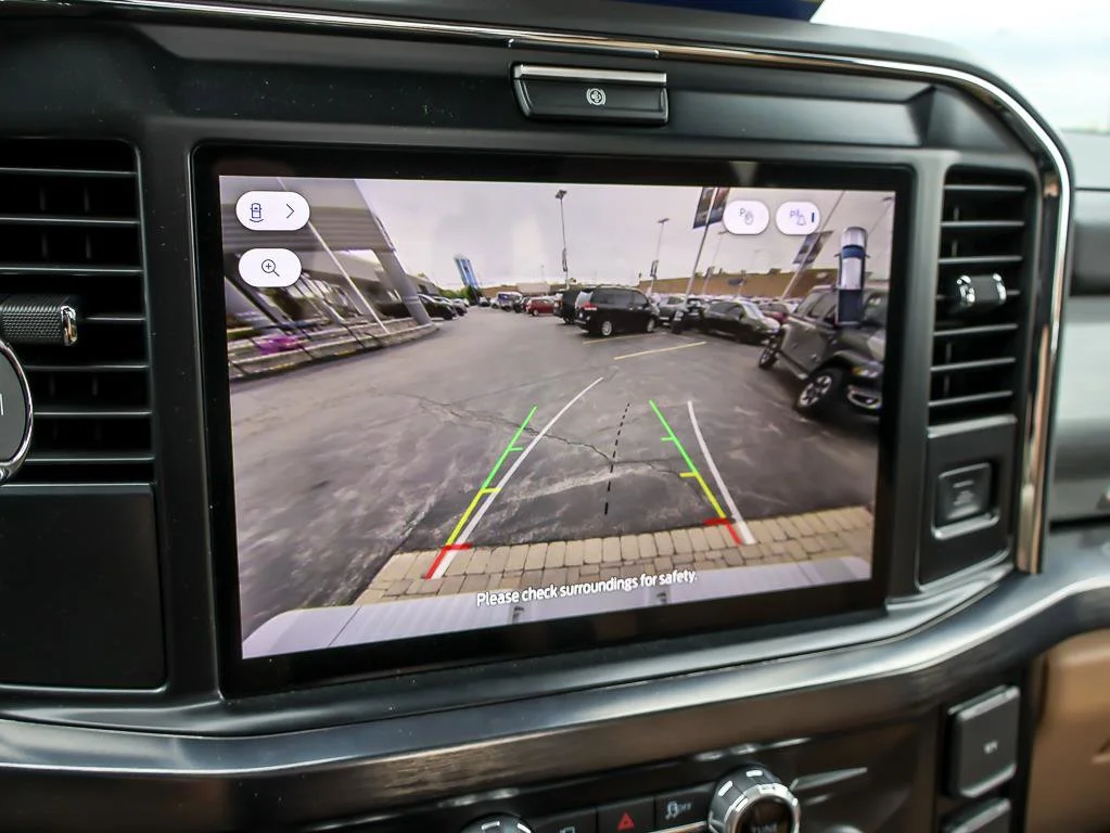 Used 2026 Avalanche Ford LARIAT image 32