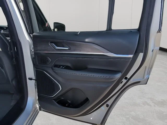 2022 Jeep Grand Cherokee Overland - Photo 58